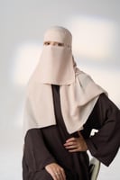 نقاب مع طرحة بيج