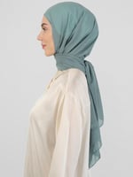 طرحة شيفون مع قبعة مشبوكة - اخضر