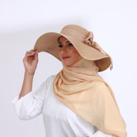 طقم قبعة كاملة مع طرحة صيفية