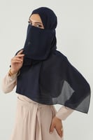 طقم طرحة ولثام مطاط