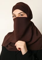 طقم طرحة مع لثام بني غامق