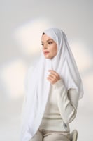 طرحة جاهزة مع مطاط - قصير جهة اليسار