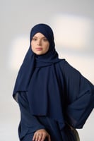 نقاب مع طرحة كحلي