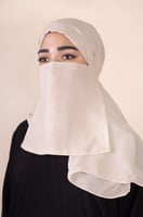 طقم طرحة مع لثام بيج