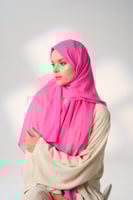 طقم نصف قبعة مع طرحة صيفية