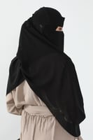 طرحة كوري ونقاب مايل