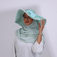 طقم قبعة كاملة مع طرحة صيفية