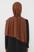 حجاب شيفون بمغناطيس وقبعة بالوسط