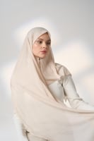 طرحة جاهزة مع مطاط - قصير جهة اليسار