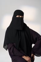 طرحة كوري مع نقاب مشبك