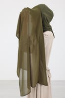 طرحة شيفون مع قبعة كاملة مشبوكة