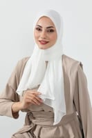 طرحة كرنشي مخيطة