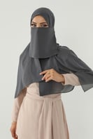 طقم طرحة ولثام مطاط