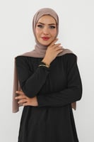 حجاب شيفون بمغناطيس وقبعة بالوسط