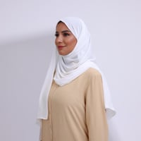 طرحة شيفون ربع مبطن من الأمام