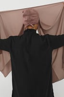 حجاب شيفون بمغناطيس وقبعة بالوسط