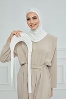 حجاب مع نصف قبعة مفصولة - أوف وايت