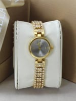 ساعة نسائية 12