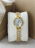 ساعة نسائية 12