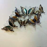 لوحة جدارية حديد فراشات ملونة