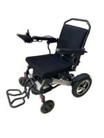 كرسي متحرك كهربائي خفيف الوزن كفرات هوائية ياتل YE...