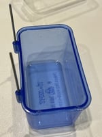 معلف بخطافات حديد 8 سم شفاف / أزرق