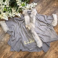 شال بالاسم بألوان مختلفه