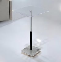 طاولة خدمة فاخرة من الأكريليك – ارتفاع 55 سم