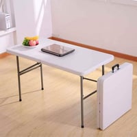 طاولة قابلة للطي أبيض