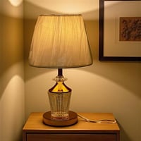 أبجورة طاولة فاخرة بقاعدة كريستالية ذهبية