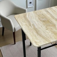 طقم طاولة طعام بمقعدين - تصميم عملي وأنيق