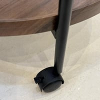 طاولة جانبية متحركة متعددة الاستخدام