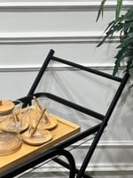 عربة تقديم معدنية بزجاج شفاف وعجلات فاخرة بتصميم ع...