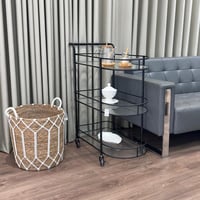 عربية تقديم حديد