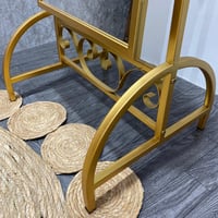 مرايا كلاسيك بإطار معدني ذهبي