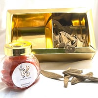 لبان عماني مسقى بعدة روائح مع اوقيه عود