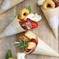 اقماع خشبيه