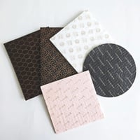 ورق لحفظ قطع الشوكلاته