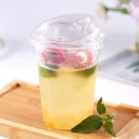 كاسات بلاستيك بالكرتون