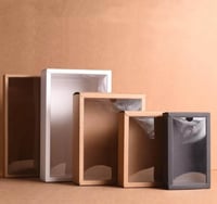 علبه بغطاء شفاف