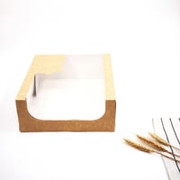 علب كيك مربع