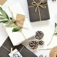 رول ورق ابيض كبير