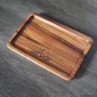 صواني خشب مخفوره بشعارك الخاص