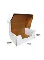 كرتون شحن مستطيل ابيض