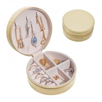 علب ومنظم مجوهرات بعده الوان