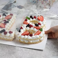 علب الأرقام شفاف