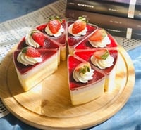 علب اكريلك مثلث