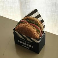 صحون برجر ومقسمات