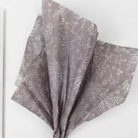 ورق التيشو مزخرف