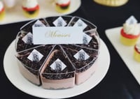 علب اكريلك مثلث